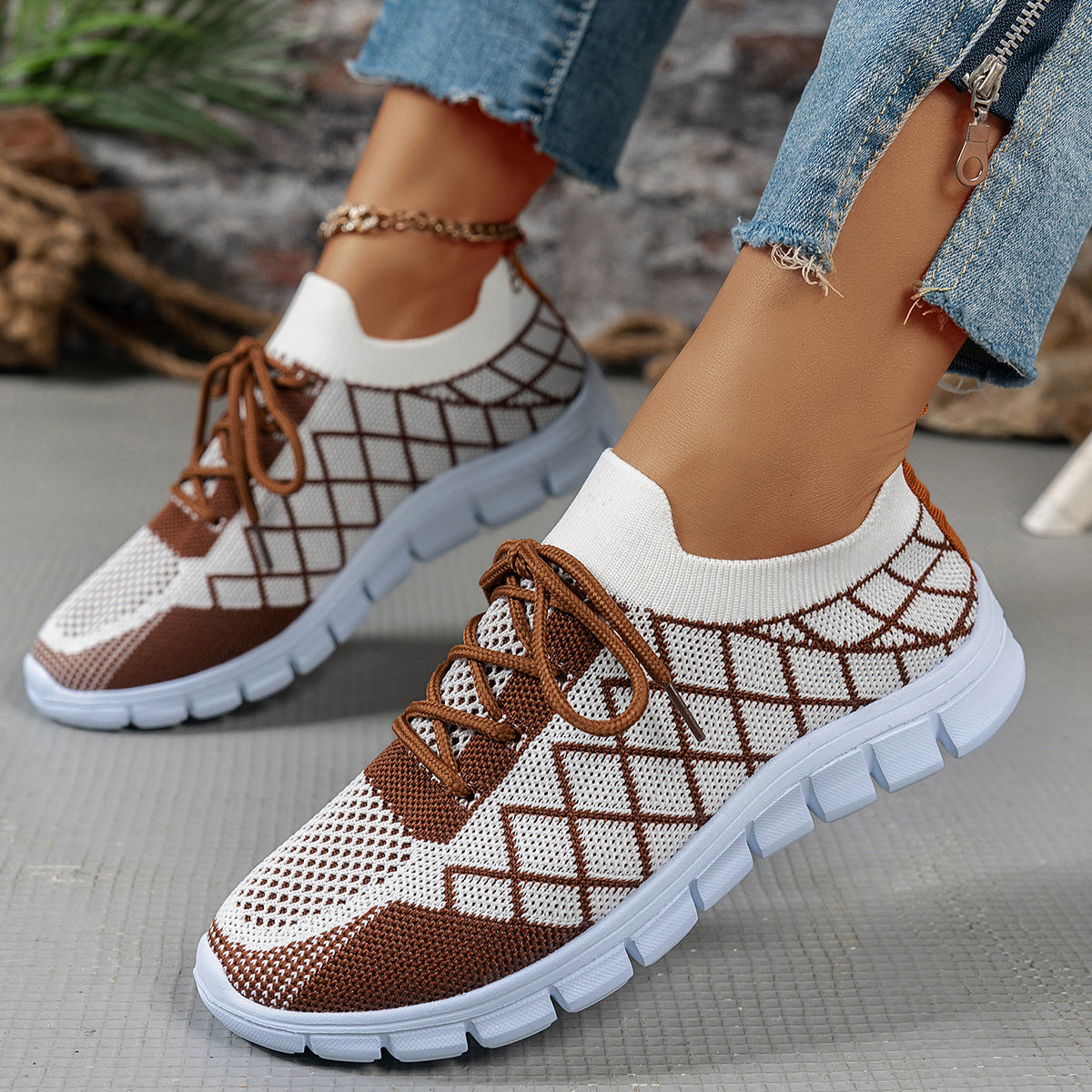 Colorblock Plaid Lace-Up Flyknit Running Sports Shoes For Women