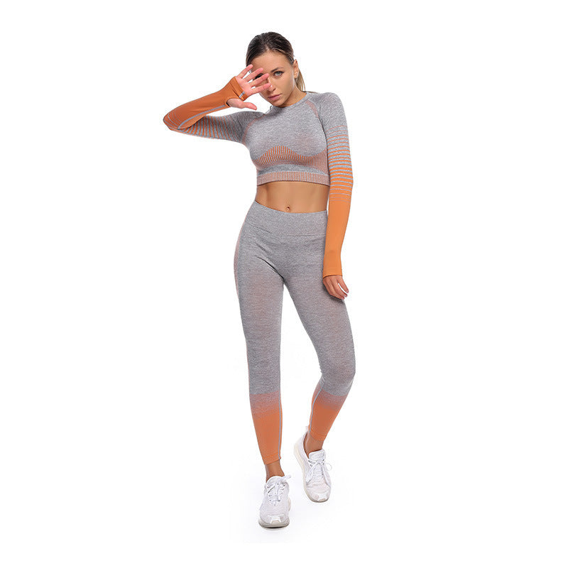Breathable sweat-absorbent sports suit