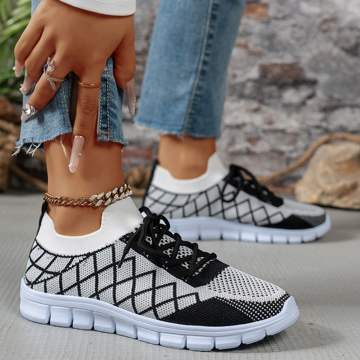 Colorblock Plaid Lace-Up Flyknit Running Sports Shoes For Women