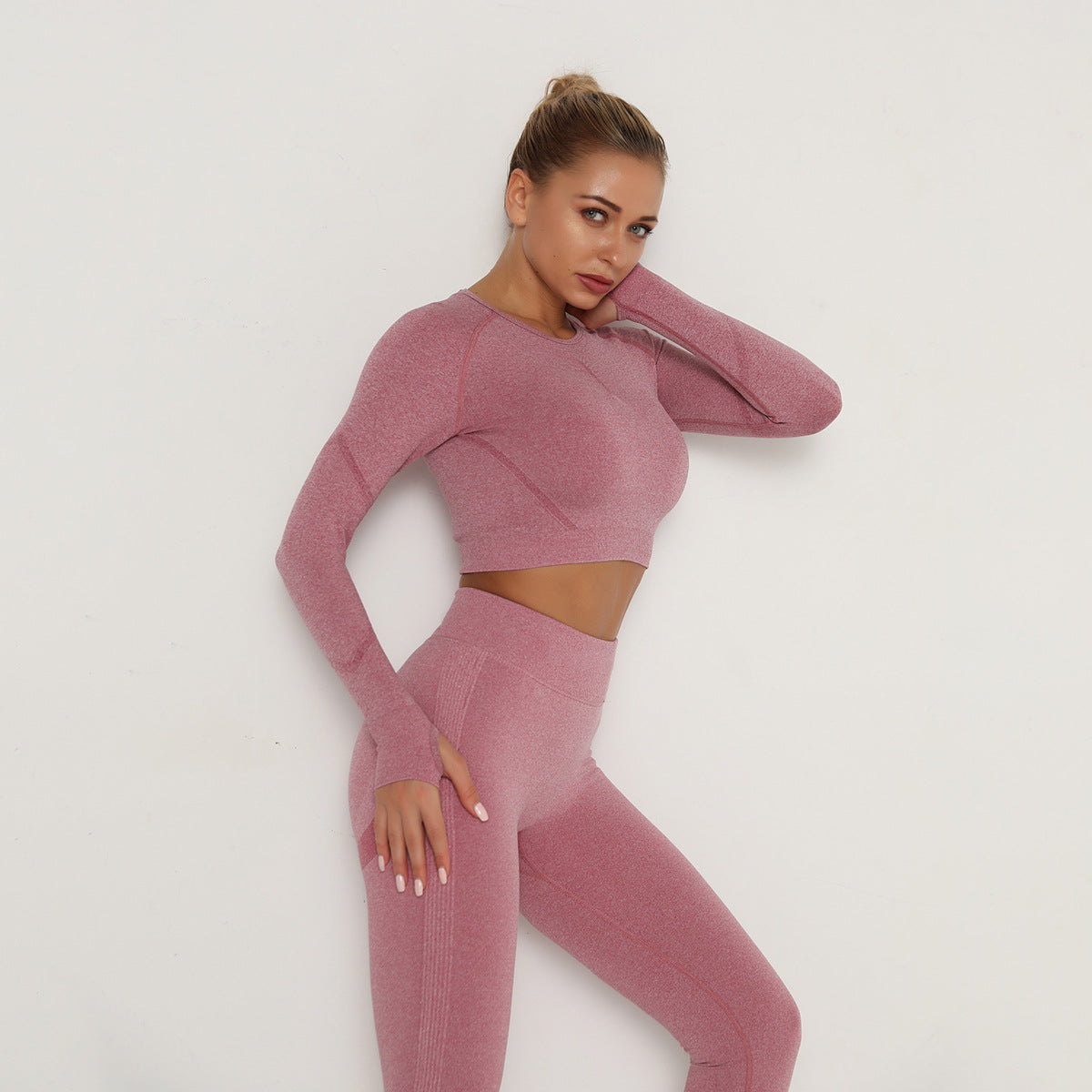 Seamless Yoga Wear With Long Sleeves, High Stretch Folds